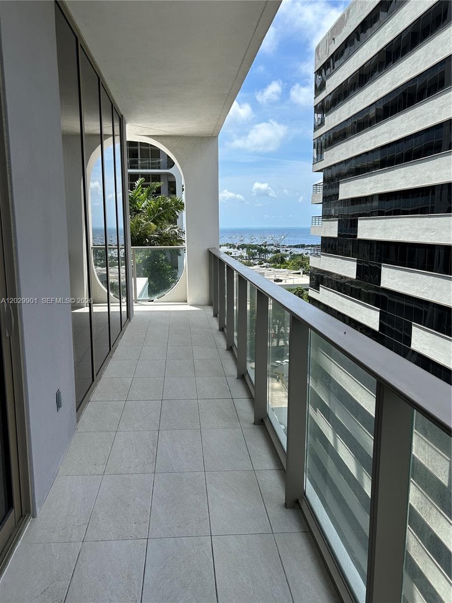 2678 Tigertail Ave # 911, Miami FL 33133 — 16