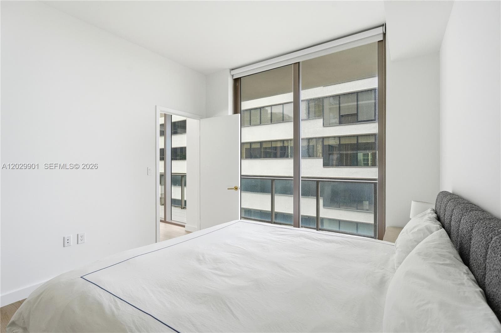 2678 Tigertail Ave # 911, Miami FL 33133 — 28