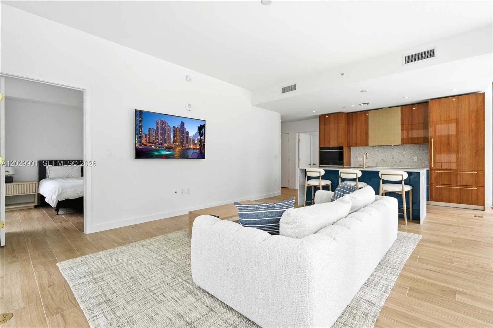2678 Tigertail Ave # 911, Miami FL 33133 — 5