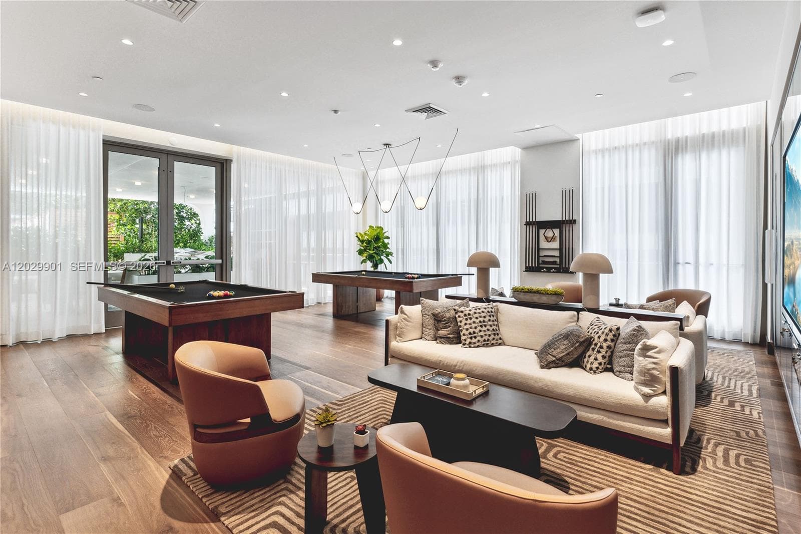 2678 Tigertail Ave # 911, Miami FL 33133 — 24
