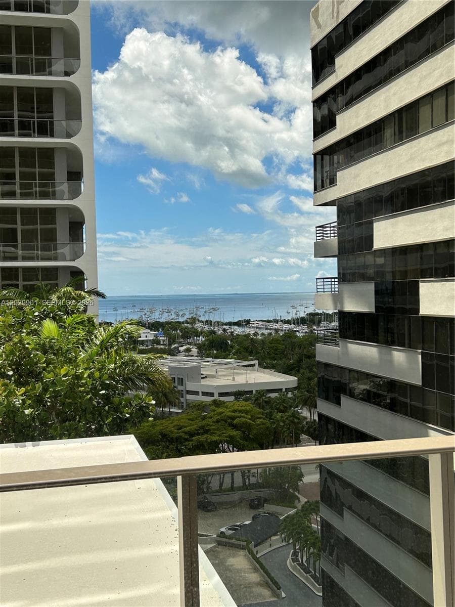 2678 Tigertail Ave # 911, Miami FL 33133 — 10