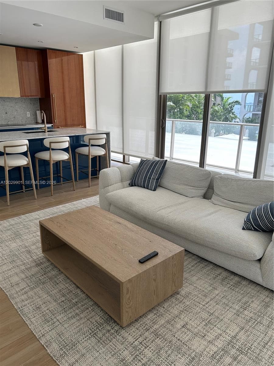 2678 Tigertail Ave # 911, Miami FL 33133 — 29