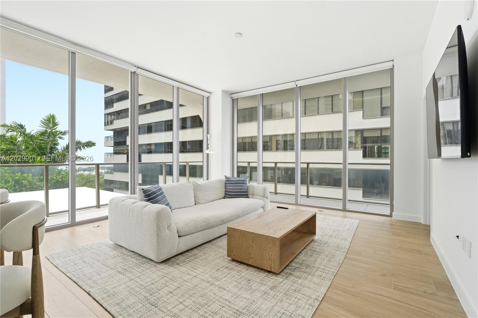 2678 Tigertail Ave # 911, Miami FL 33133 — 4
