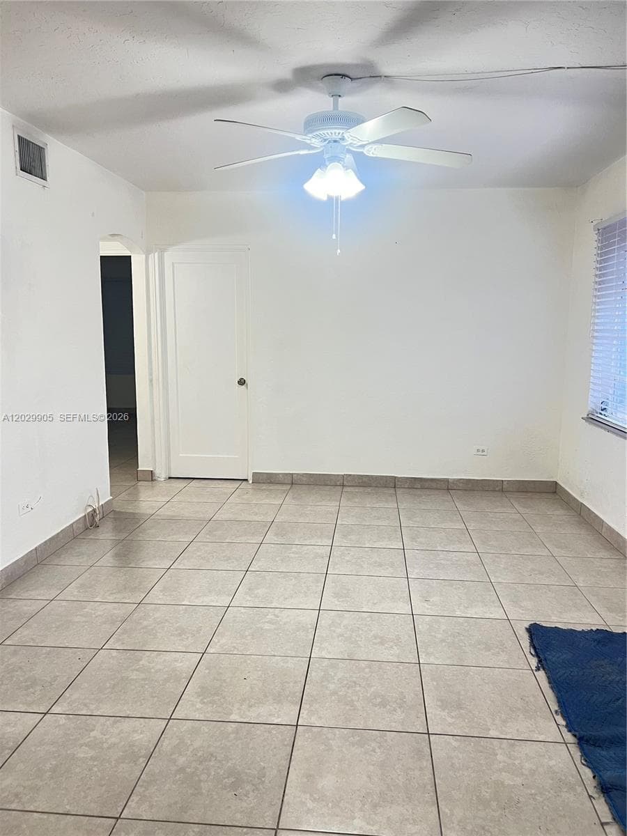 1401 E 8th Ave, Hialeah FL 33010 — 5