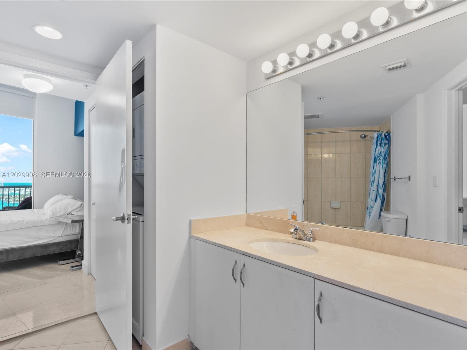 1750 N Bayshore Dr # 5601, Miami FL 33132 — 22