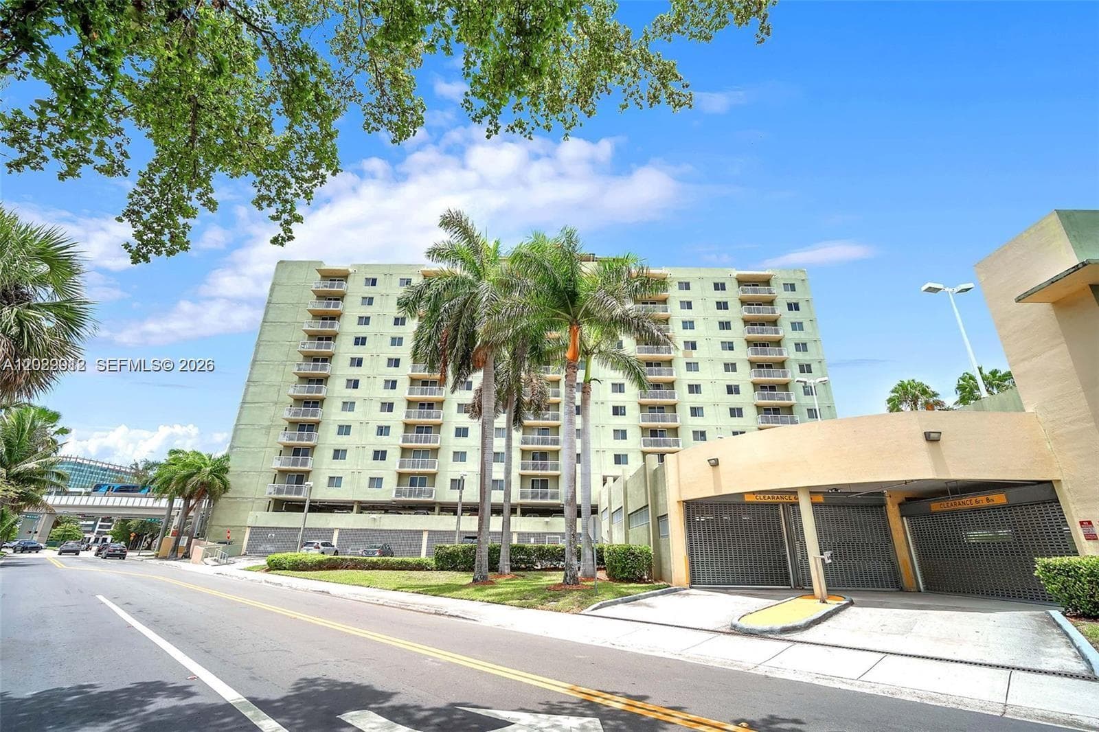816 NW 11th St # 801, Miami FL 33136 — 41