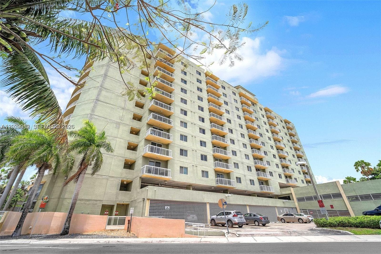 816 NW 11th St # 801, Miami FL 33136 — 40