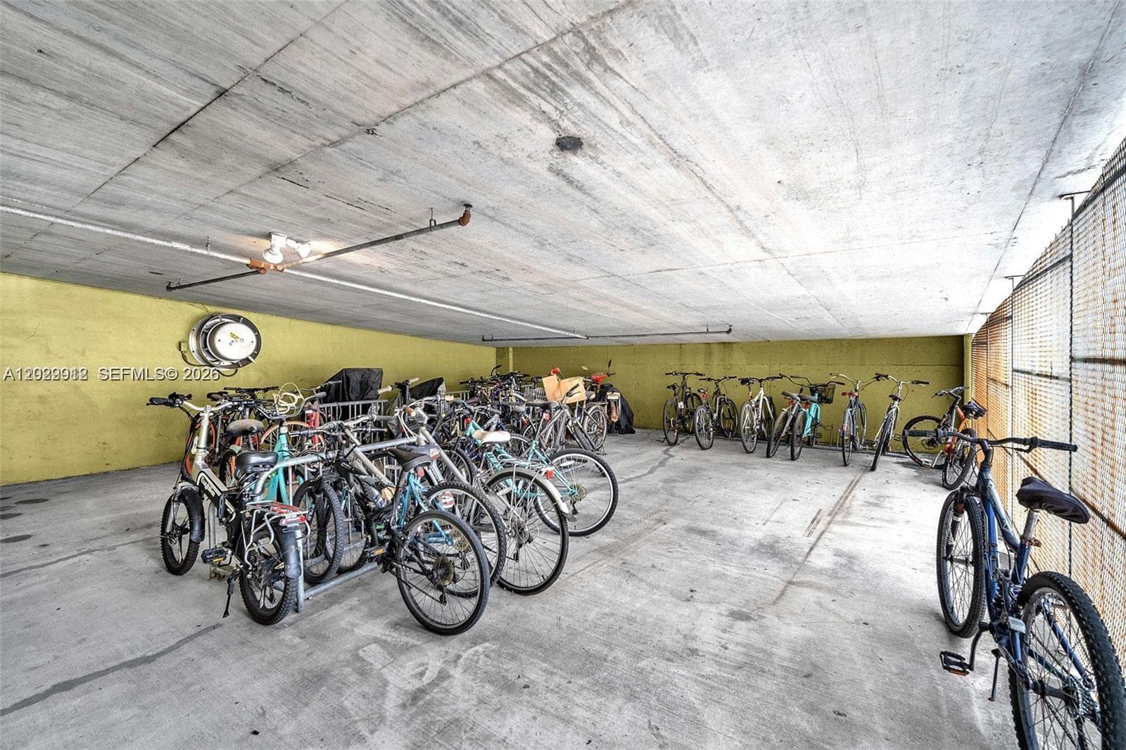 816 NW 11th St # 801, Miami FL 33136 — 39