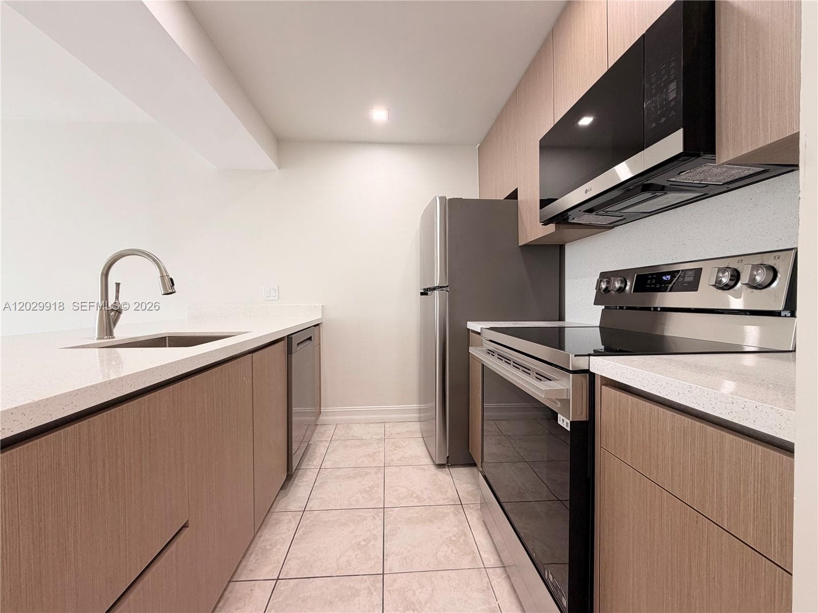 8100 Geneva Ct # 345, Doral FL 33166 — 1