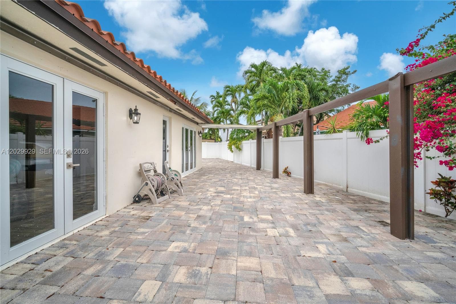 15715 SW 76th Ter, Miami FL 33193 — 34