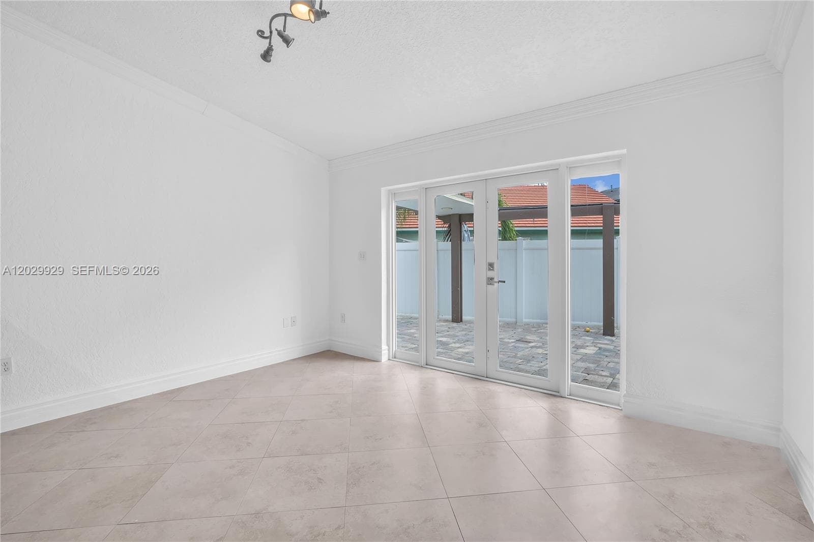 15715 SW 76th Ter, Miami FL 33193 — 19