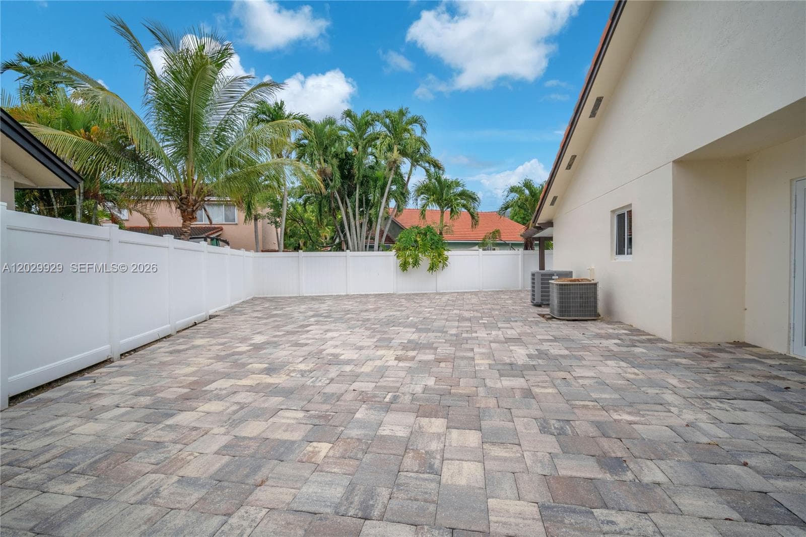 15715 SW 76th Ter, Miami FL 33193 — 40