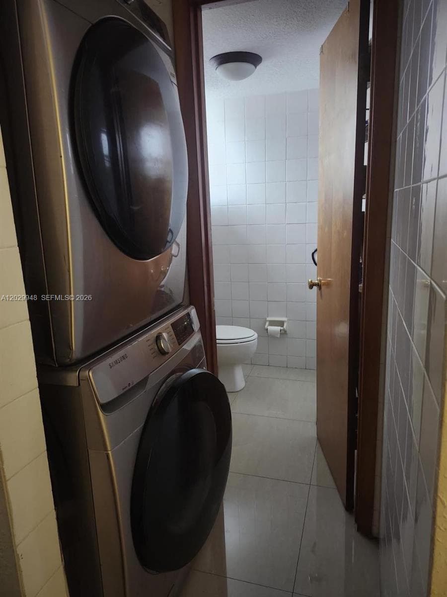 240 W 68th St # 202, Hialeah FL 33014 — 9