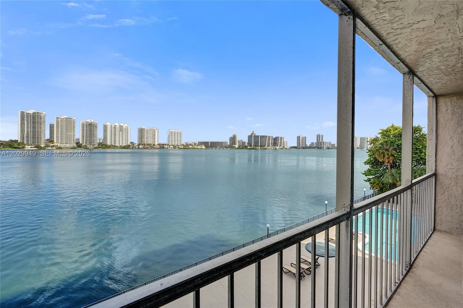 17500 N Bay Rd # S403, Sunny Isles Beach FL 33160 — 2