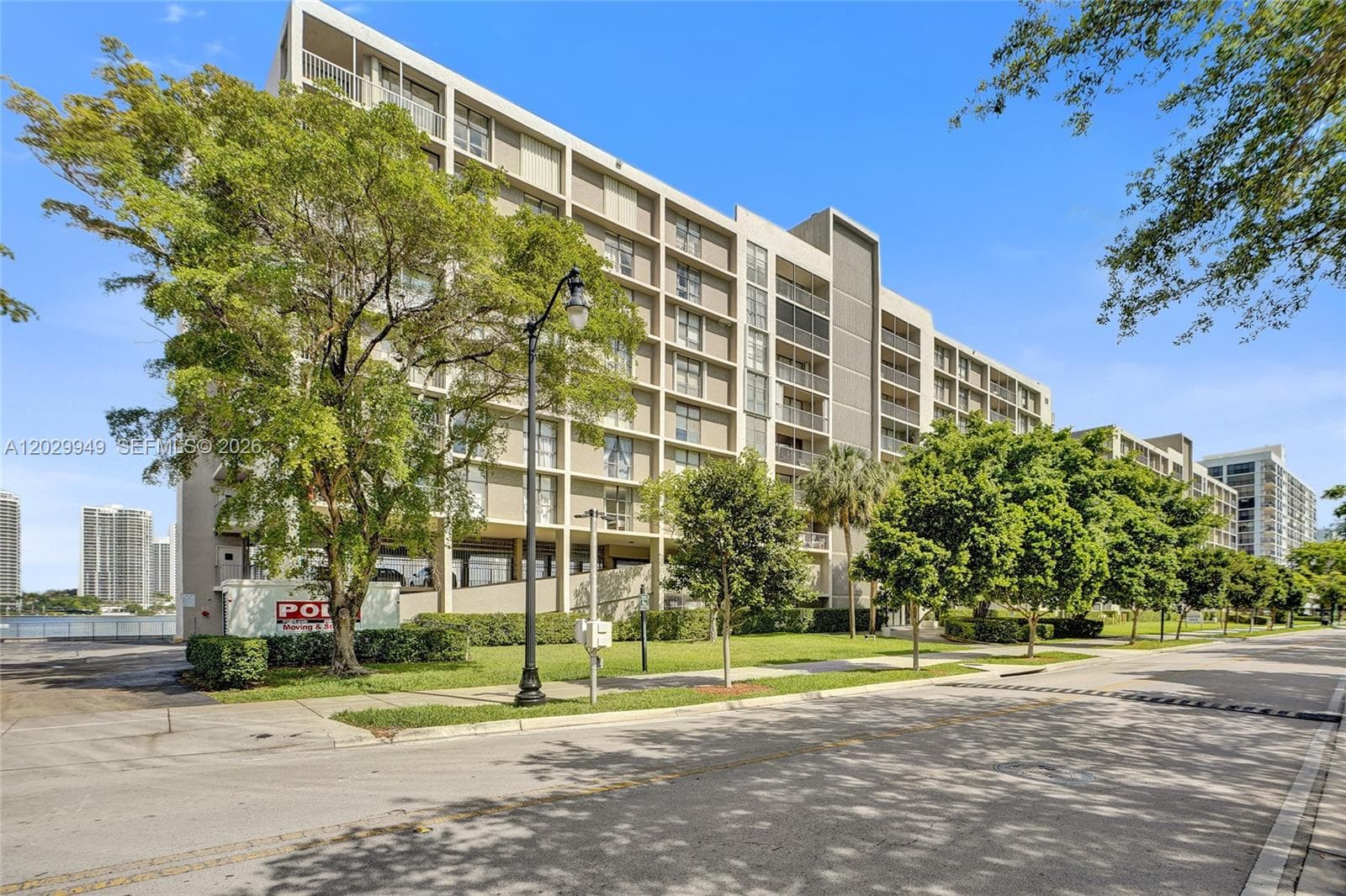 17500 N Bay Rd # S403, Sunny Isles Beach FL 33160 — 42