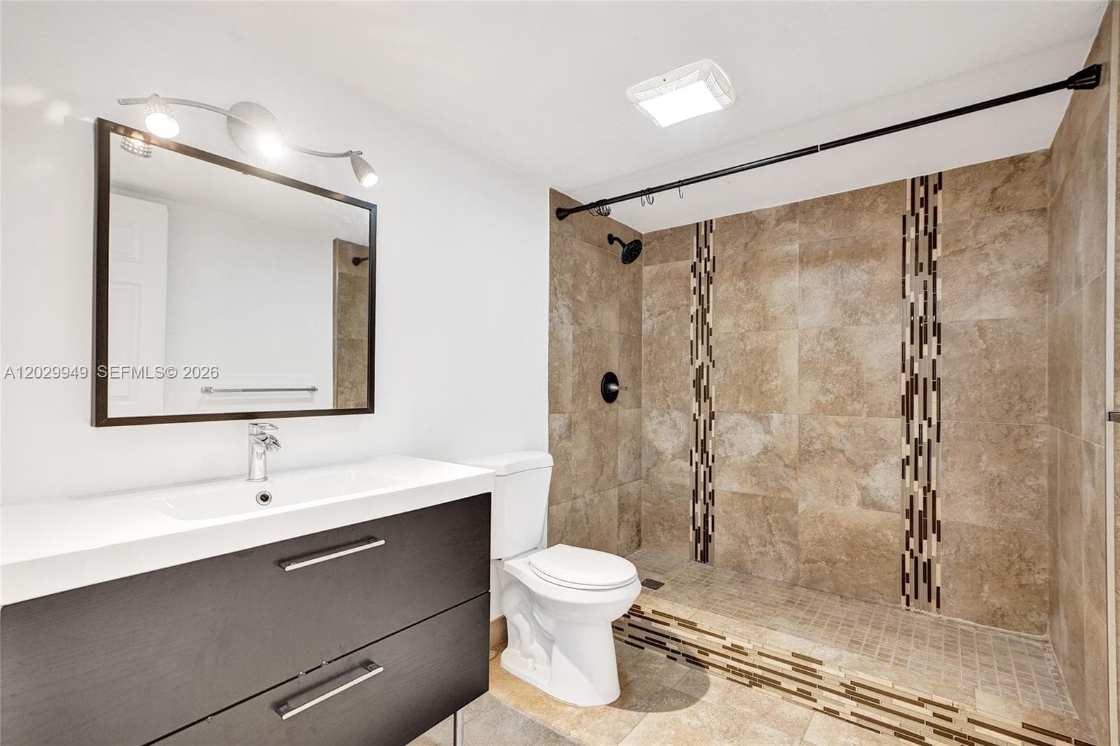 17500 N Bay Rd # S403, Sunny Isles Beach FL 33160 — 22