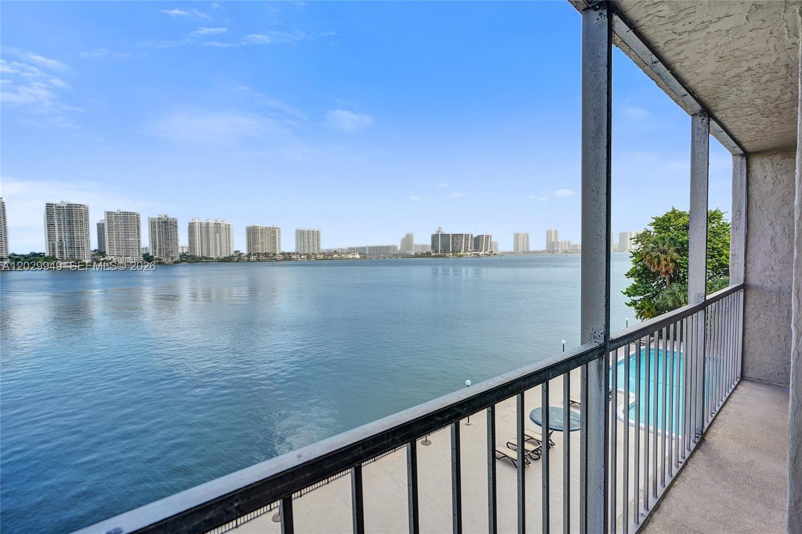 17500 N Bay Rd # S403, Sunny Isles Beach FL 33160 — 36