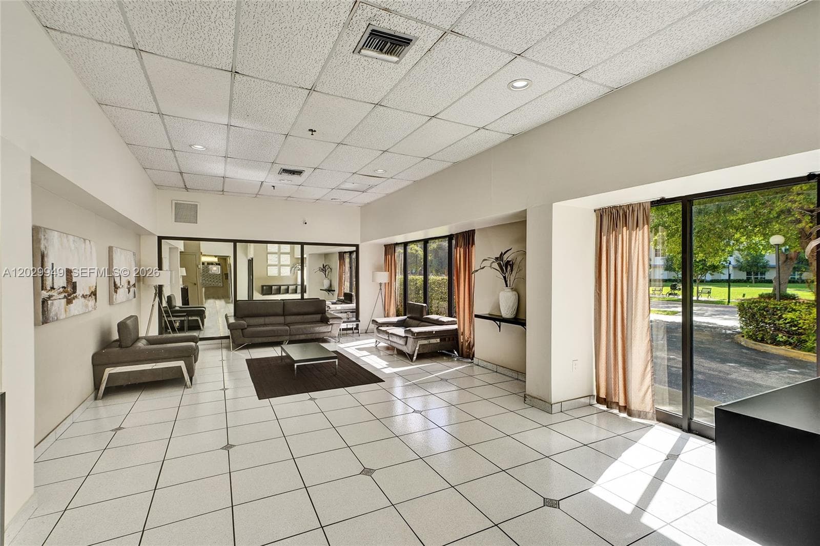 17500 N Bay Rd # S403, Sunny Isles Beach FL 33160 — 33