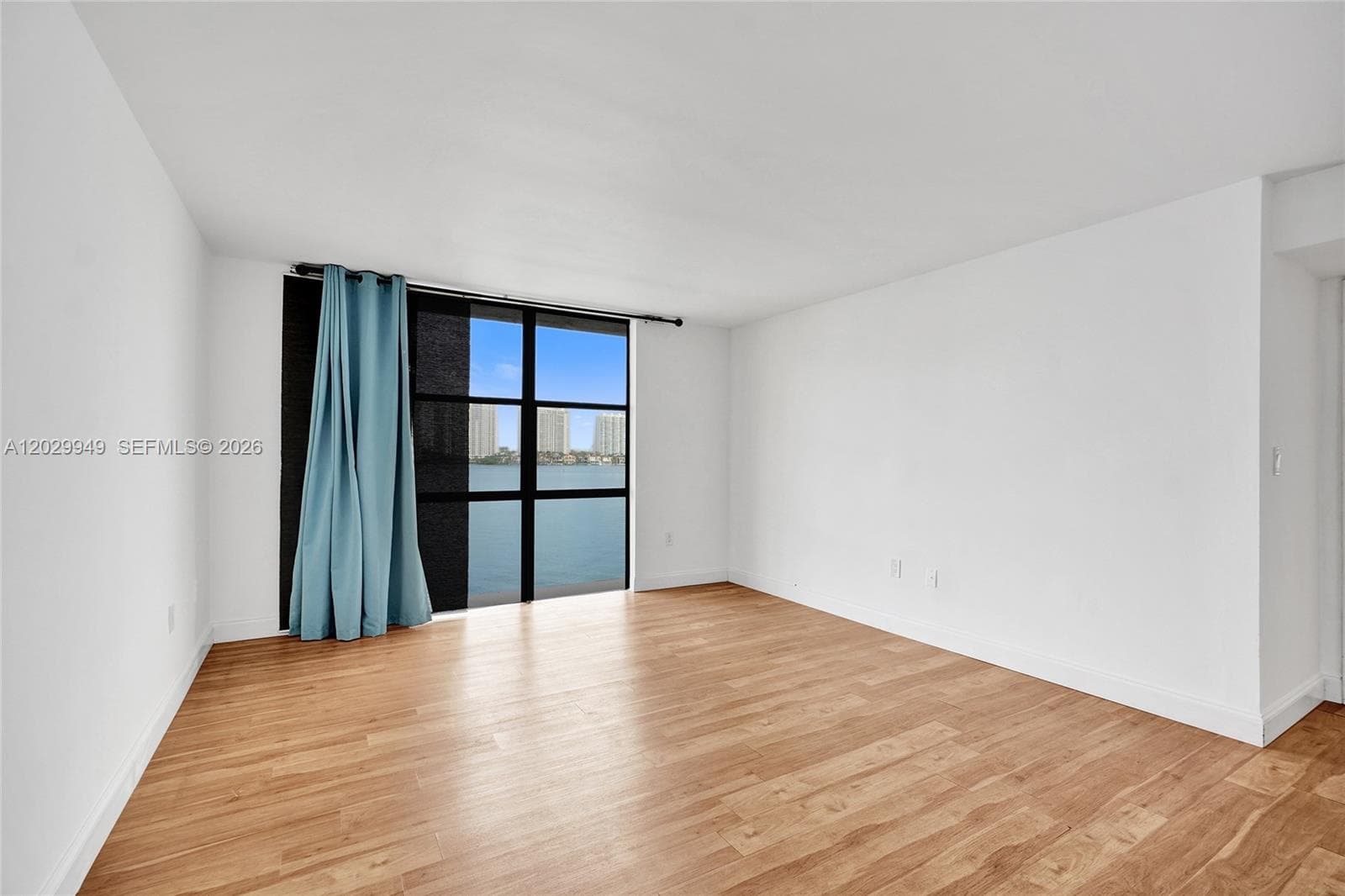 17500 N Bay Rd # S403, Sunny Isles Beach FL 33160 — 19
