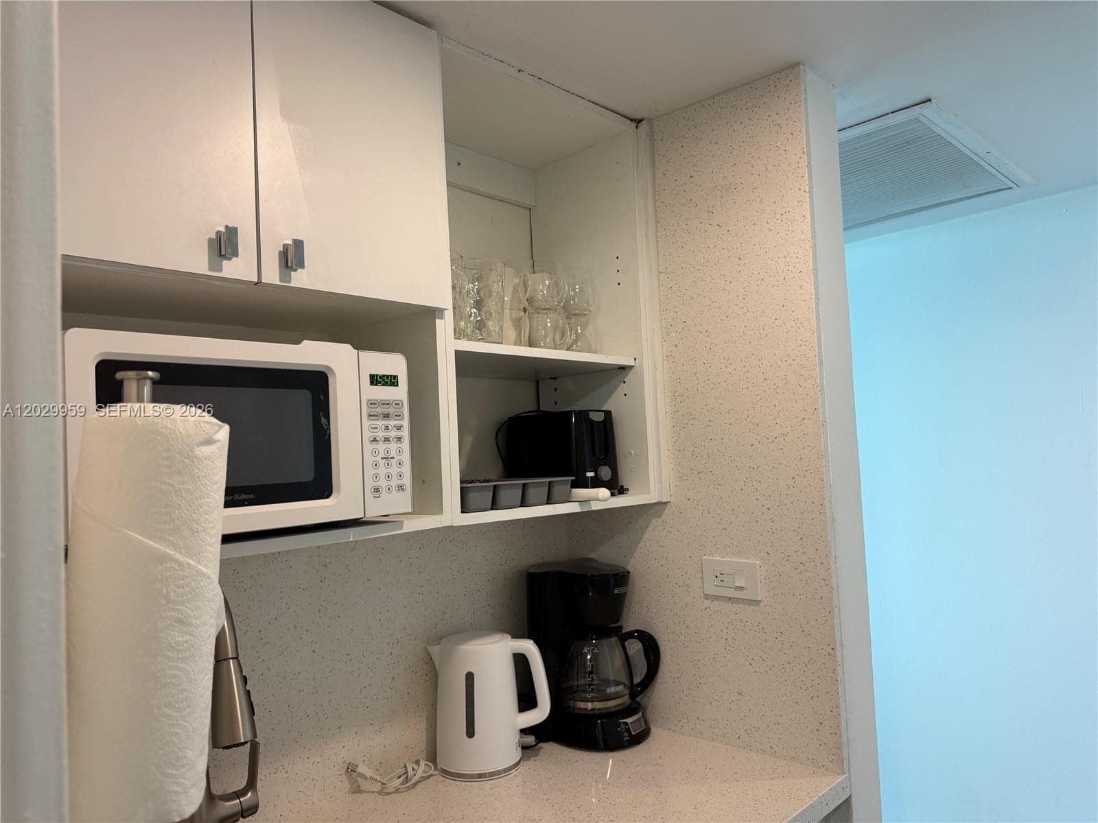 5445 Collins Ave # 1701, Miami Beach FL 33140 — 16