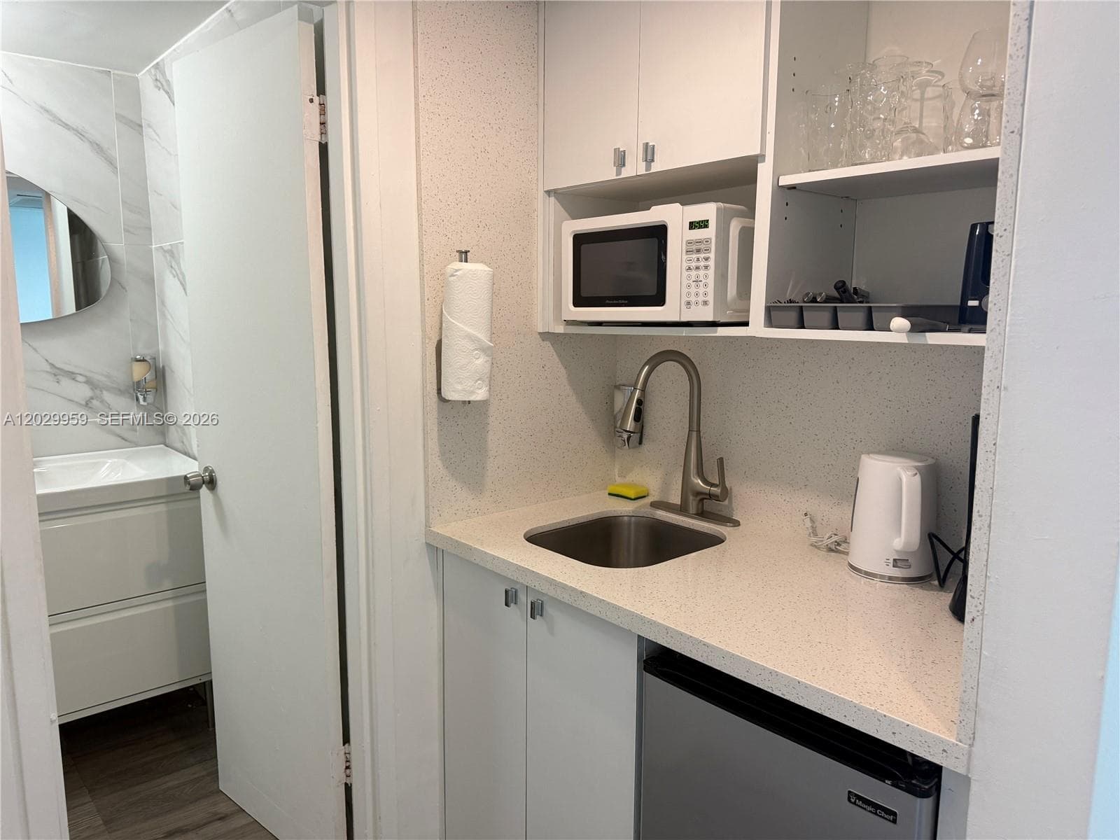 5445 Collins Ave # 1701, Miami Beach FL 33140 — 15
