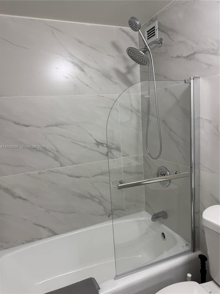 5445 Collins Ave # 1701, Miami Beach FL 33140 — 4