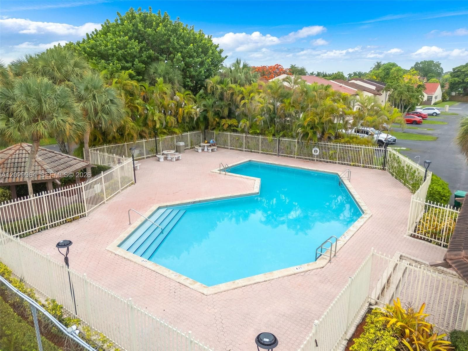 14932 SW 89th St, Miami FL 33196 — 33