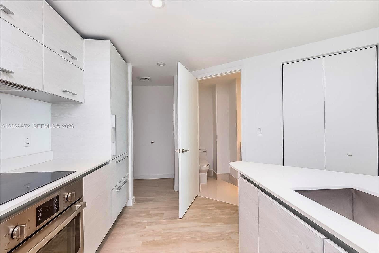 1300 S Miami Ave # 2209, Miami FL 33130 — 10