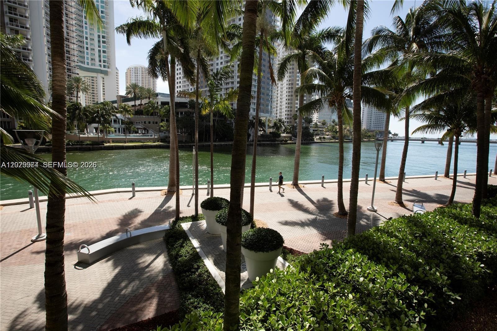 475 Brickell Ave # 2909, Miami FL 33131 — 46
