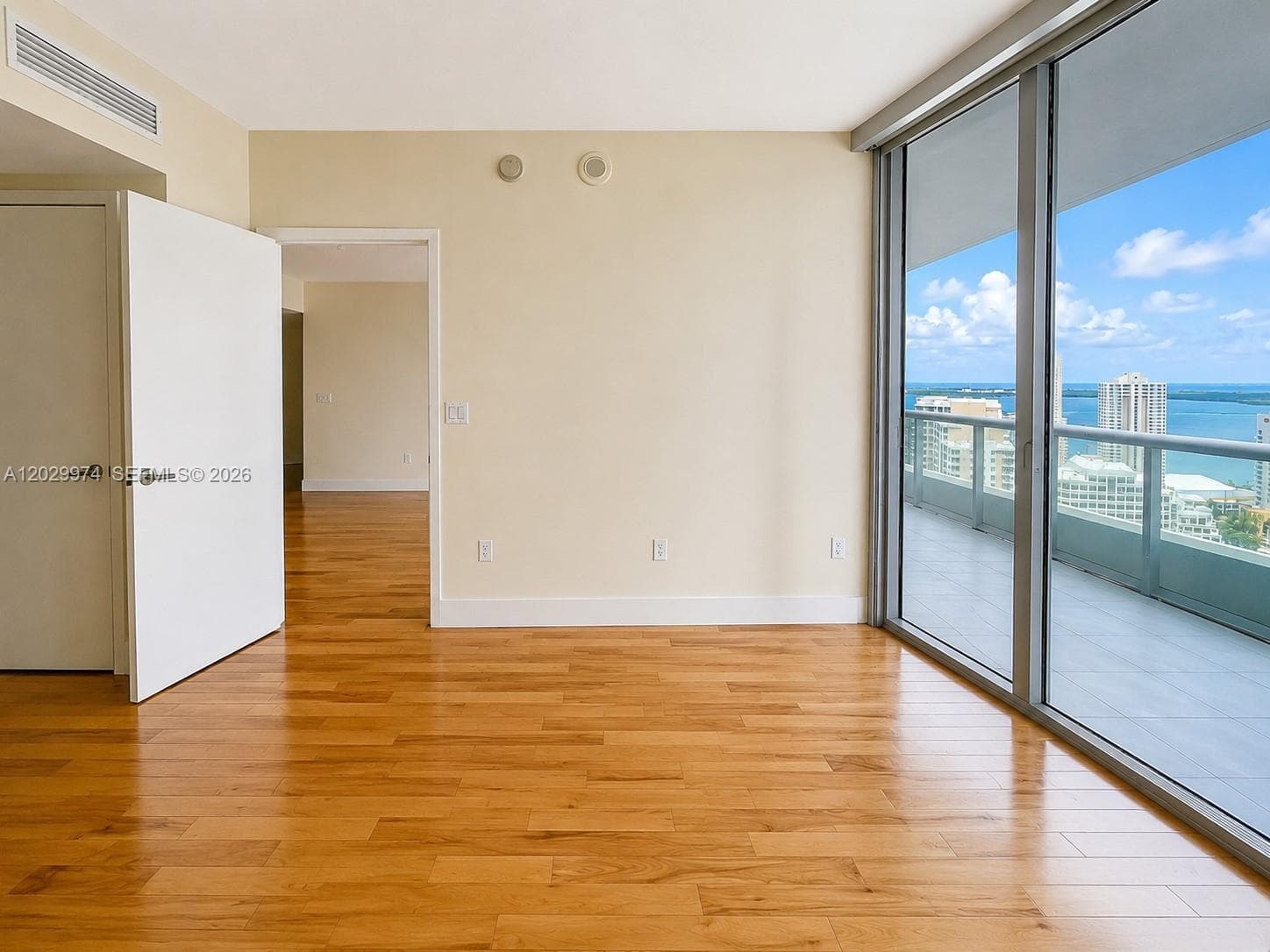 475 Brickell Ave # 2909, Miami FL 33131 — 16