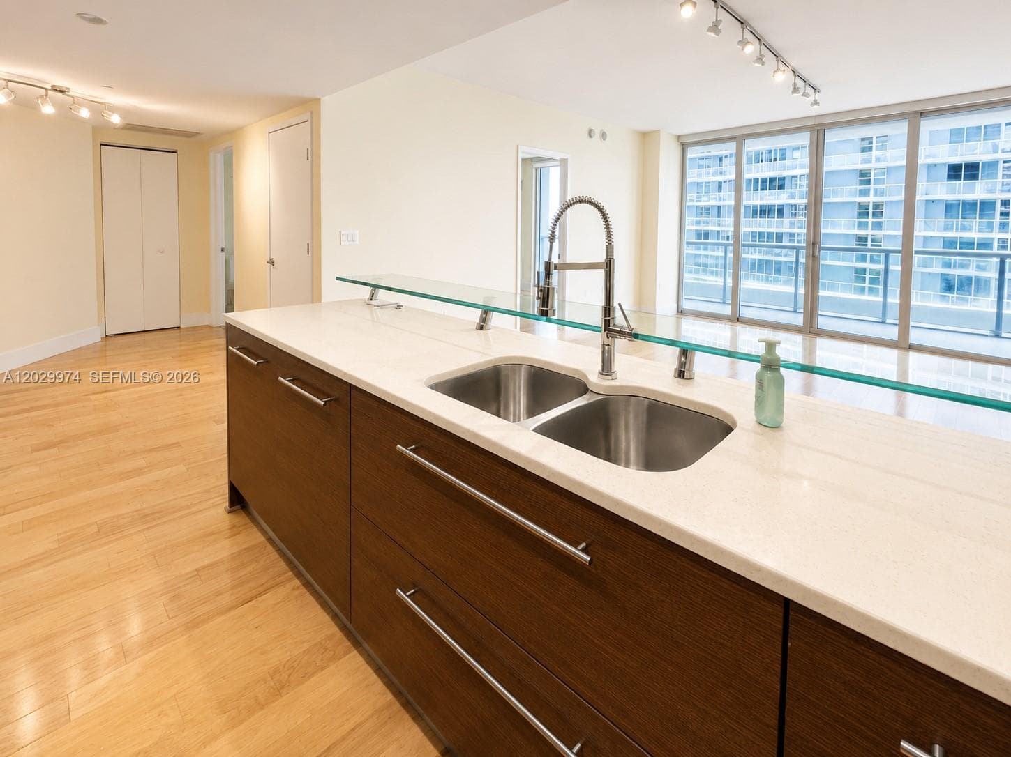 475 Brickell Ave # 2909, Miami FL 33131 — 5