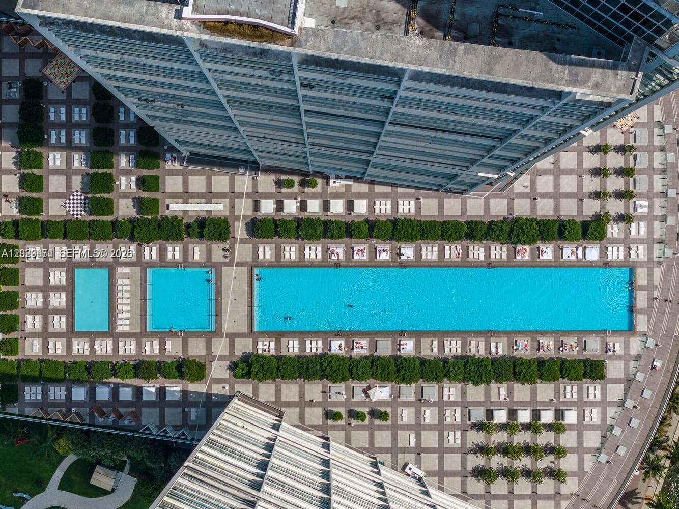 475 Brickell Ave # 2909, Miami FL 33131 — 34