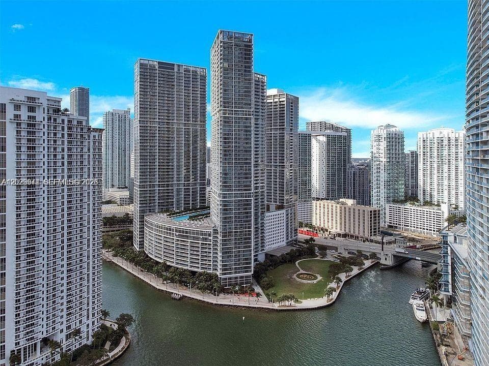 475 Brickell Ave # 2909, Miami FL 33131 — 50