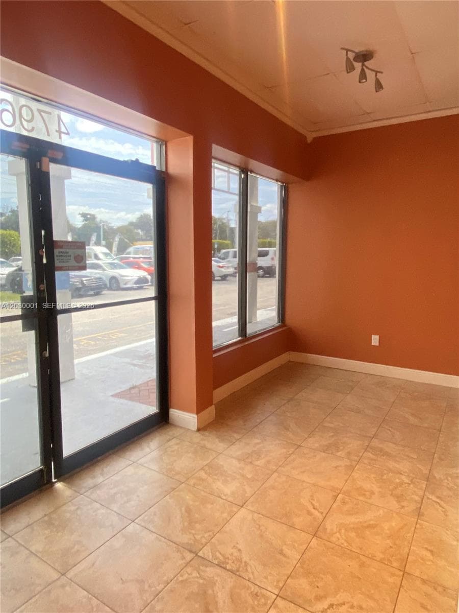 4796 NW 167th St, Miami Gardens FL 33014 — 2