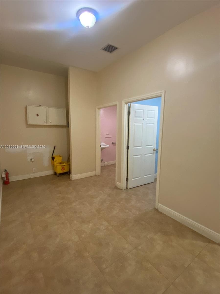 4796 NW 167th St, Miami Gardens FL 33014 — 7