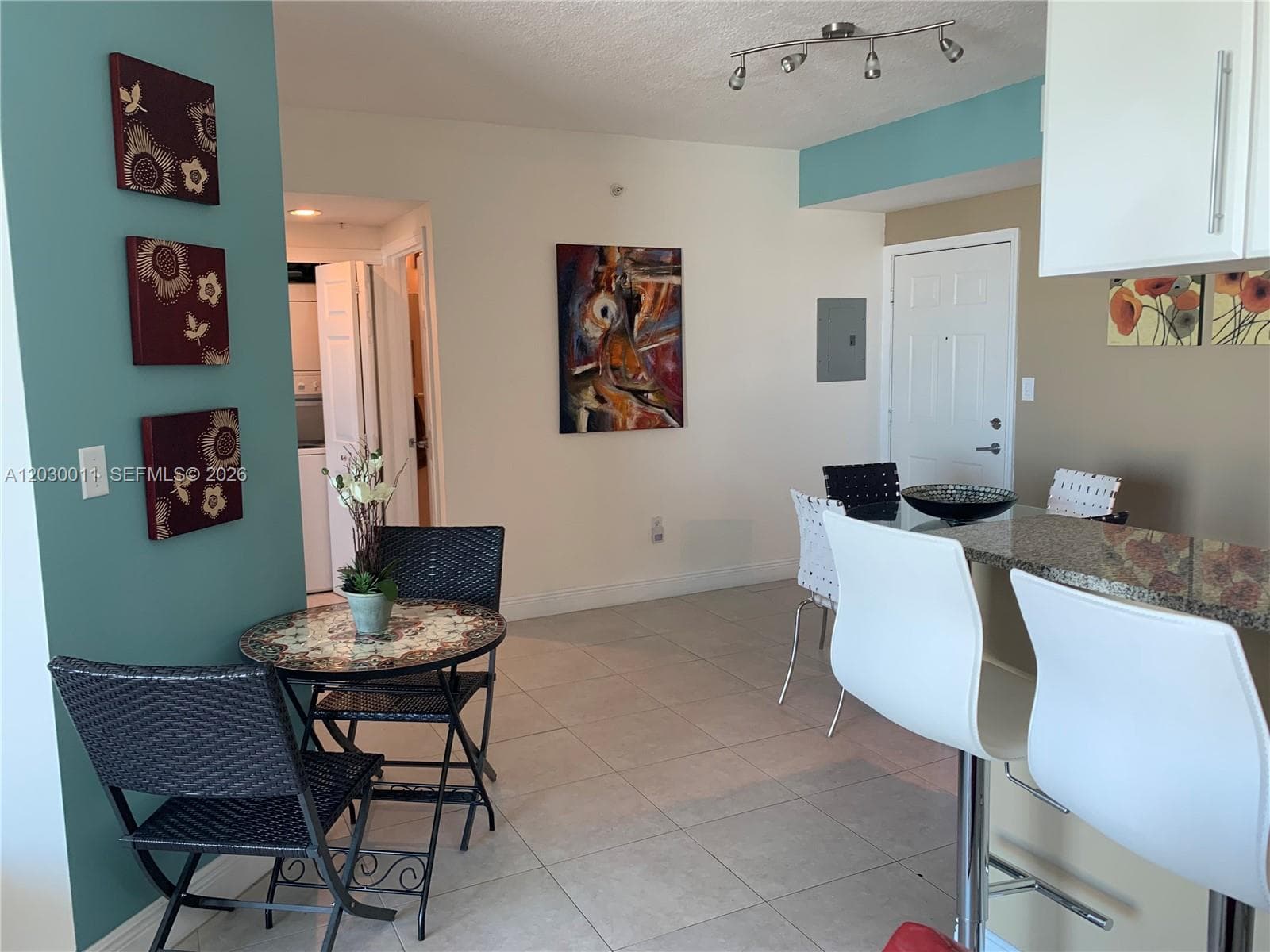 275 NE 18th # 1709, Miami FL 33132 — 2