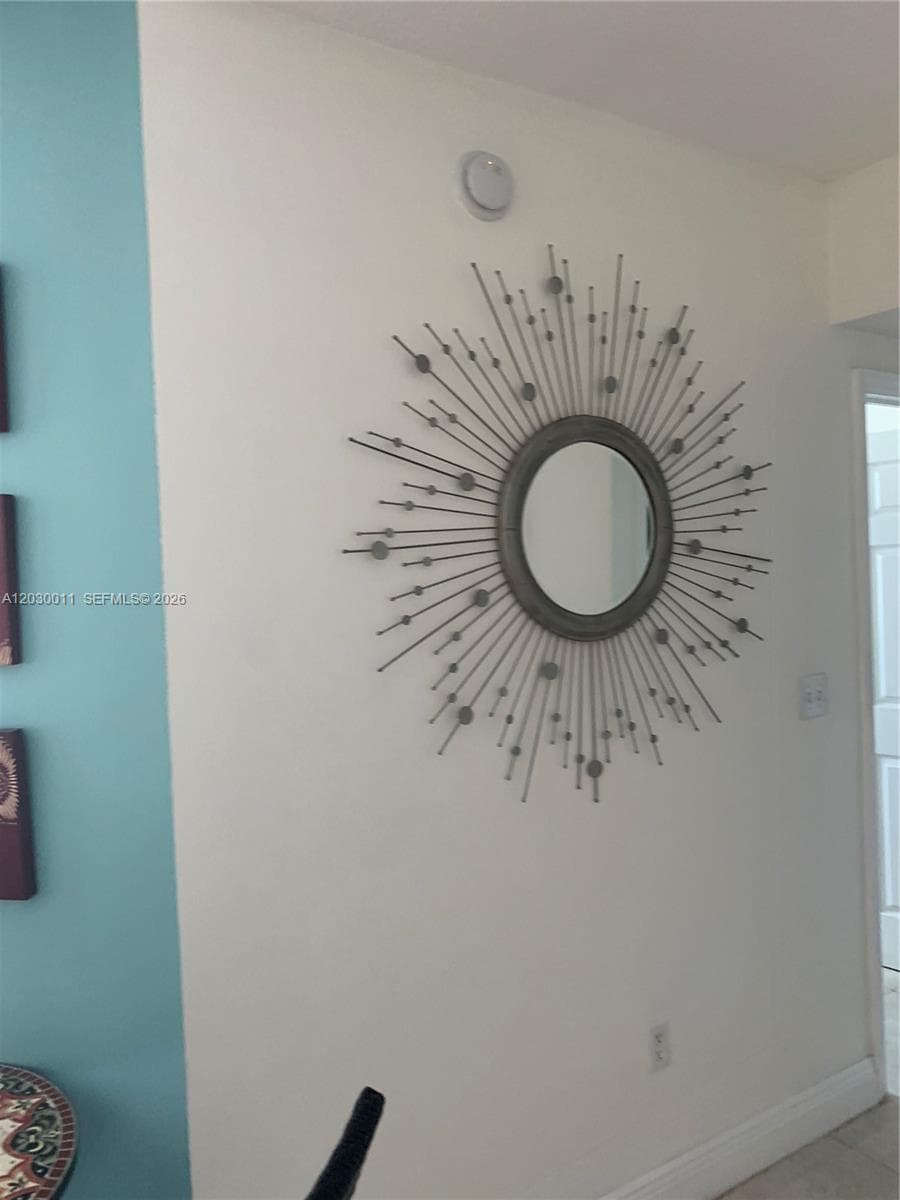 275 NE 18th # 1709, Miami FL 33132 — 16