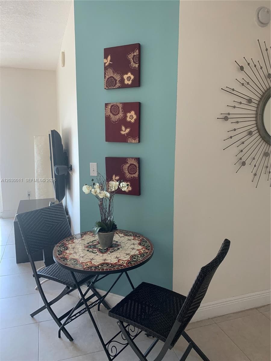 275 NE 18th # 1709, Miami FL 33132 — 7