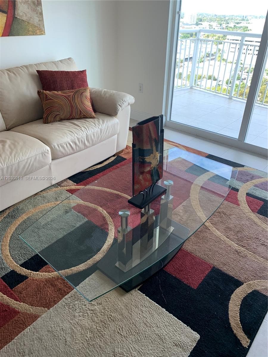 275 NE 18th # 1709, Miami FL 33132 — 35