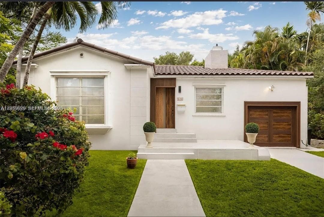 528 Sevilla Ave, Coral Gables FL 33134 — 2