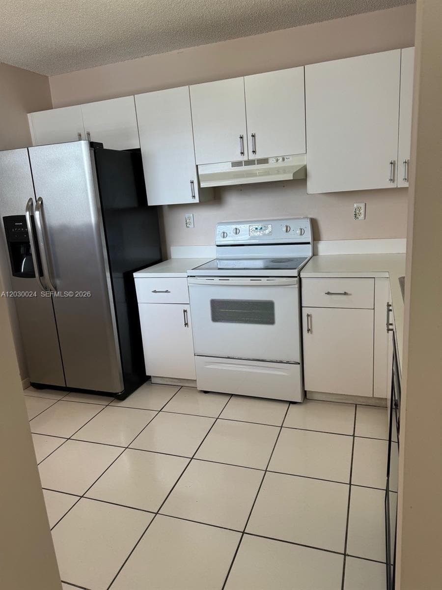Villa Real Condo No 4, Miami, FL — 2