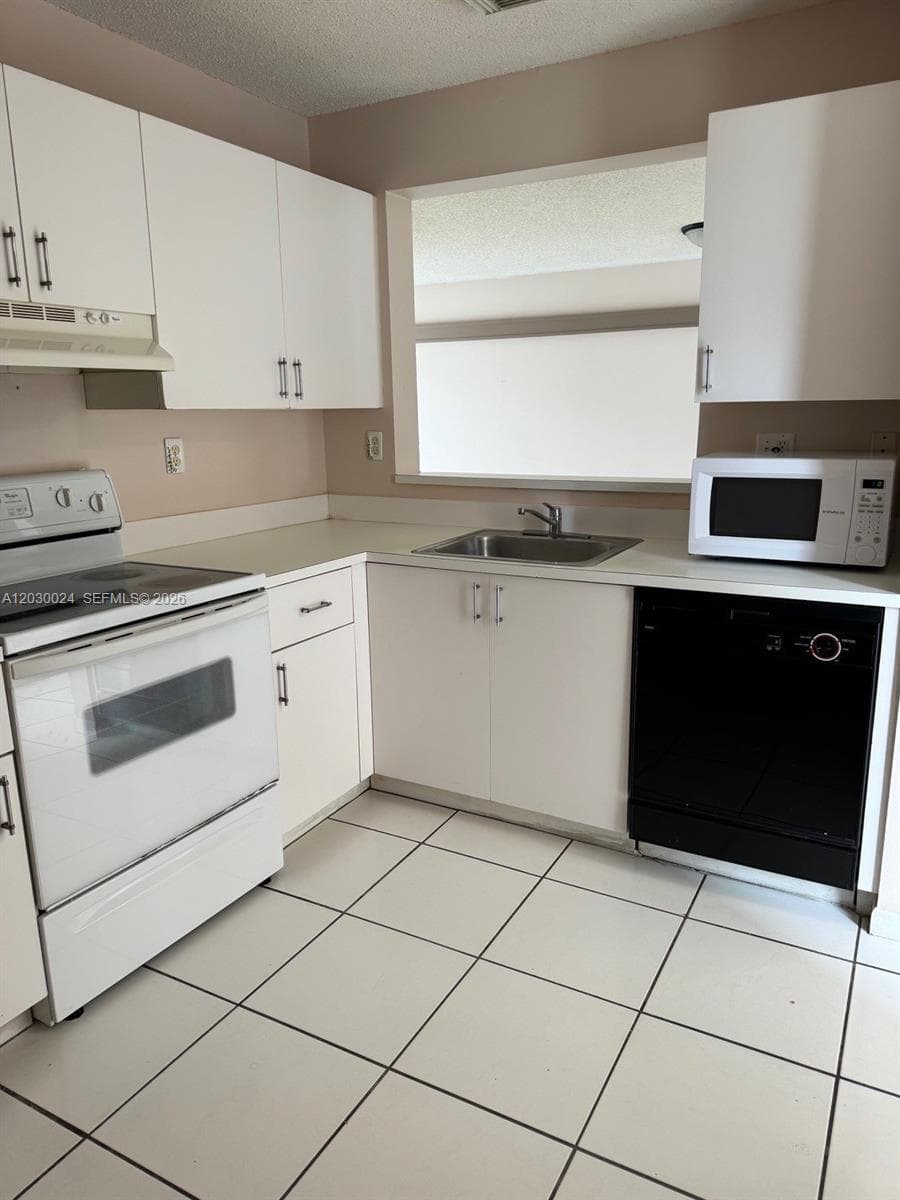Villa Real Condo No 4, Miami, FL — 17