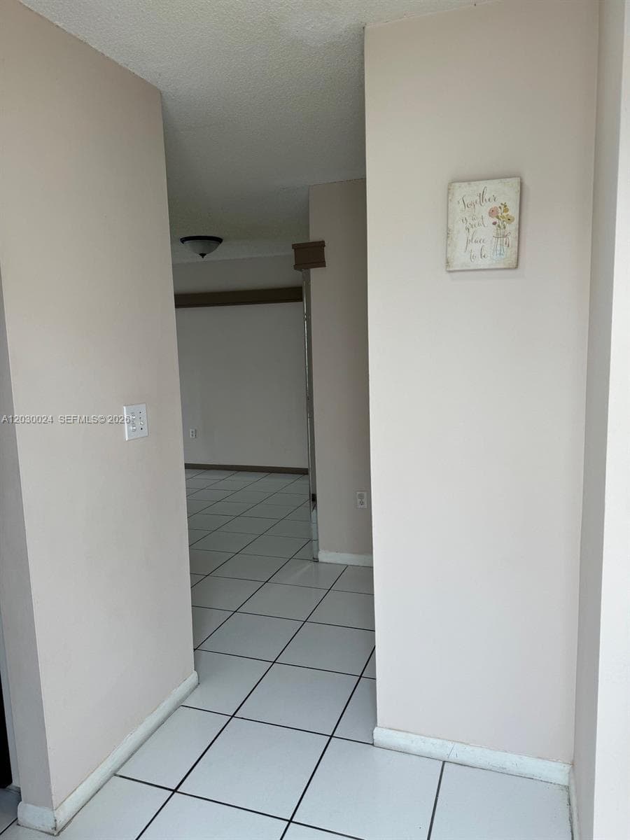 Villa Real Condo No 4, Miami, FL — 4