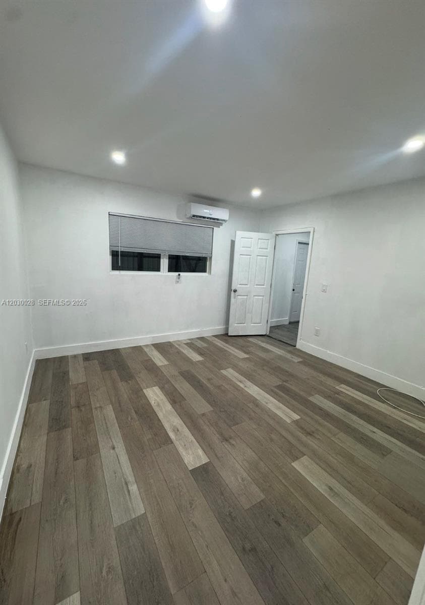5860 NW 193rd St # 1, Hialeah FL 33015 — 4