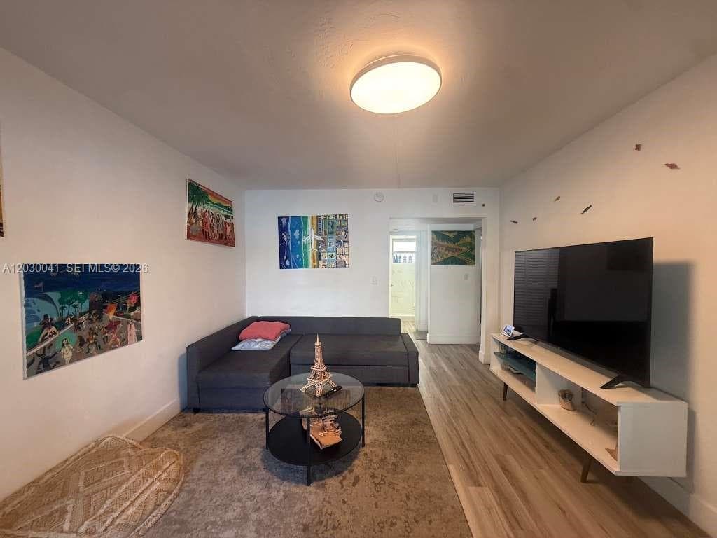 18900 NE 3rd Ct # 509, Miami FL 33179 — 5