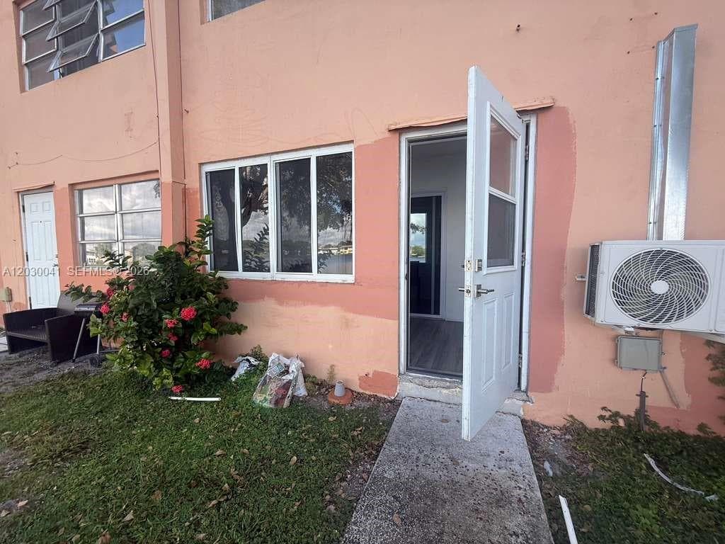 18900 NE 3rd Ct # 509, Miami FL 33179 — 21