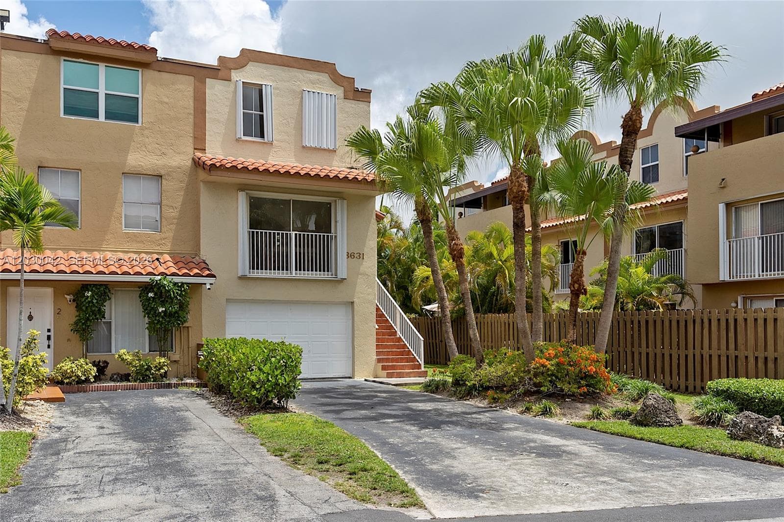 8631 NW 4th Ter # 1001, Miami FL 33126 — 1