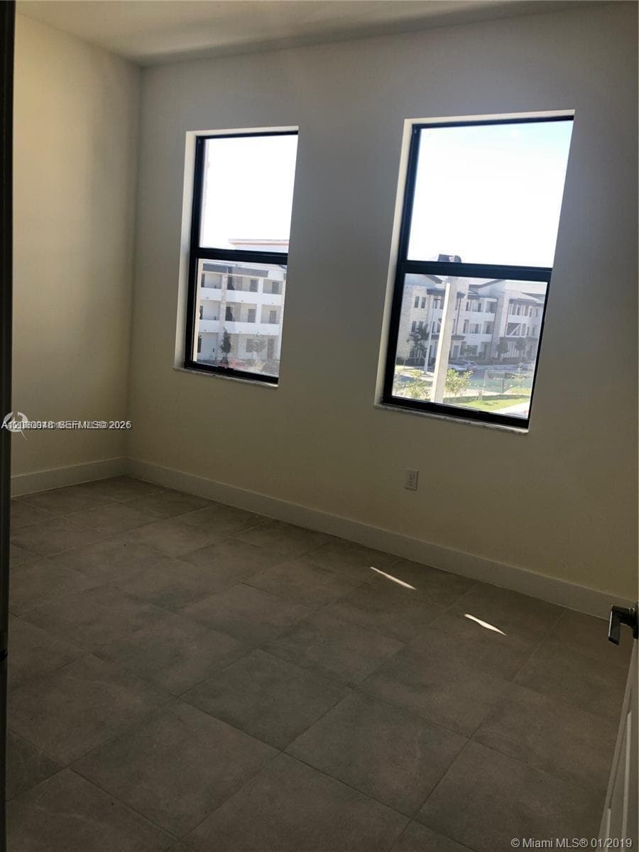 7825 NW 104 AVE # 34, Doral FL 33178 — 7
