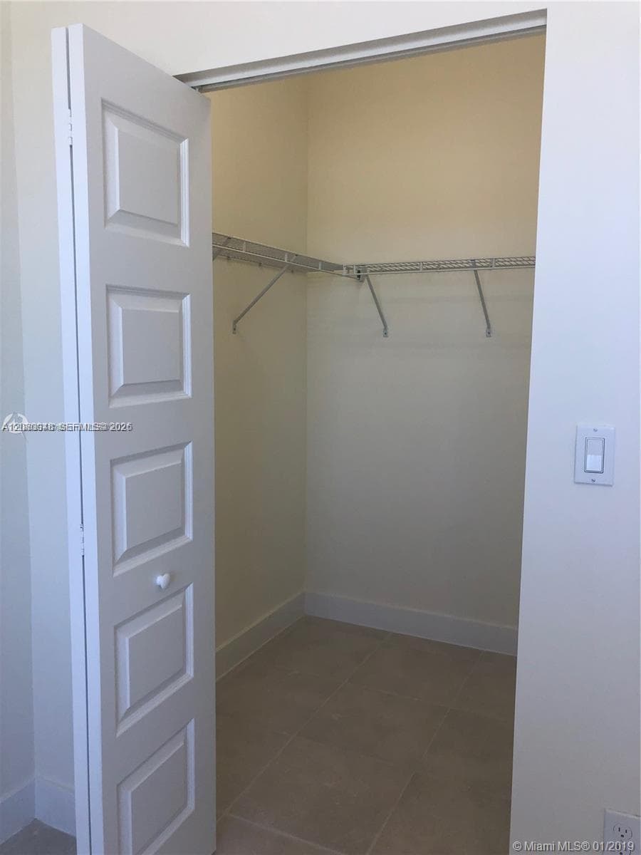7825 NW 104 AVE # 34, Doral FL 33178 — 8