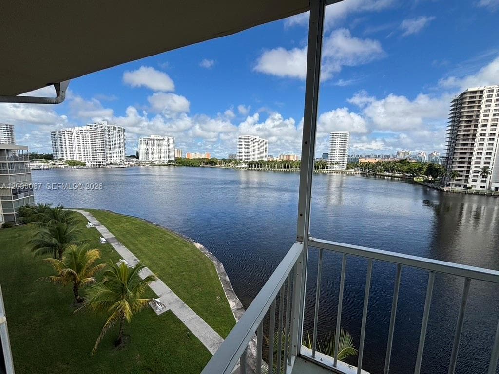 2999 Point East Dr # C614, Aventura FL 33160 — 1